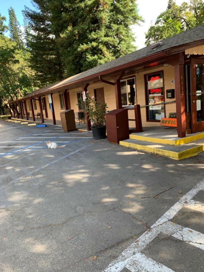 Dean Creek Resort Redway Exterior foto